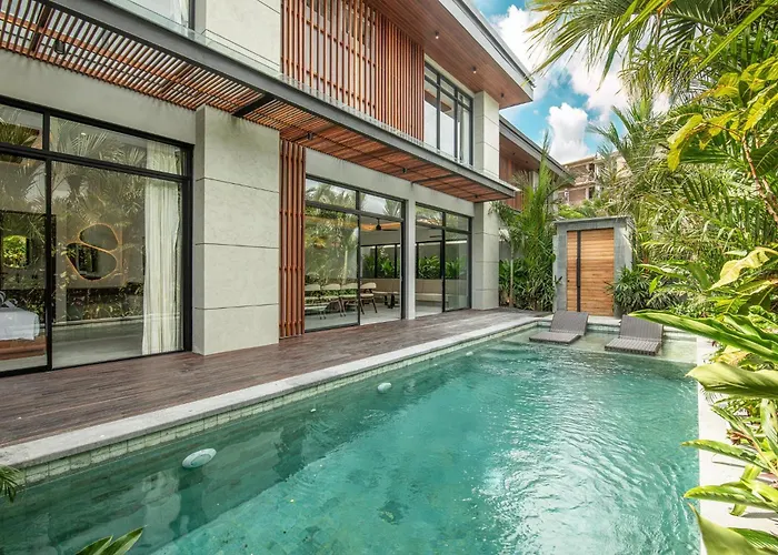 Enchanting 5Br Canggu Villa Moments To Sea