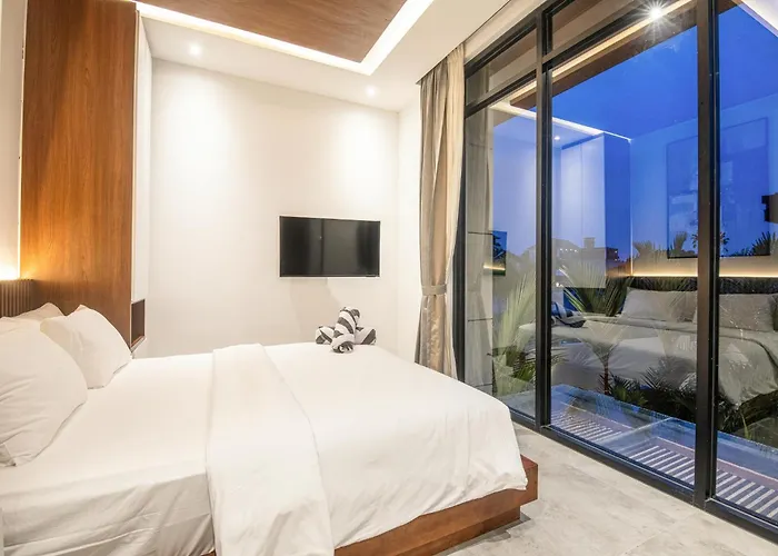 Ferienhaus Opulent 5-bedroom Sanctuary By Waves *