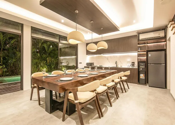 Opulent 5-bedroom Sanctuary By Waves Ferienhaus *