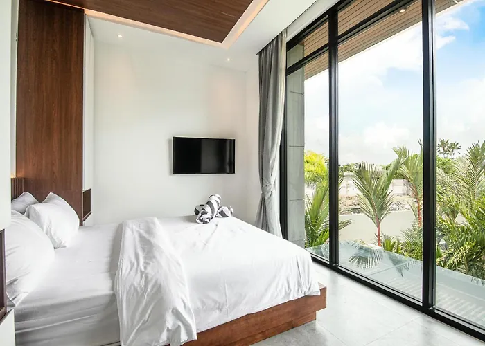 Opulent 5-bedroom Sanctuary By Waves Ferienhaus
