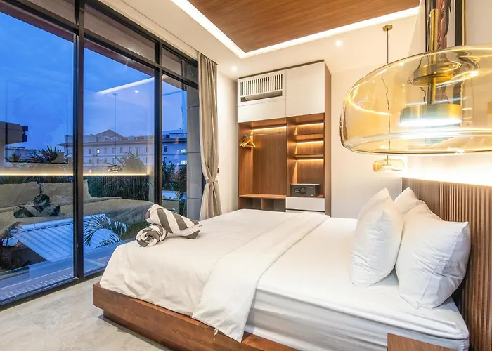 Opulent 5-bedroom Sanctuary By Waves Ferienhaus